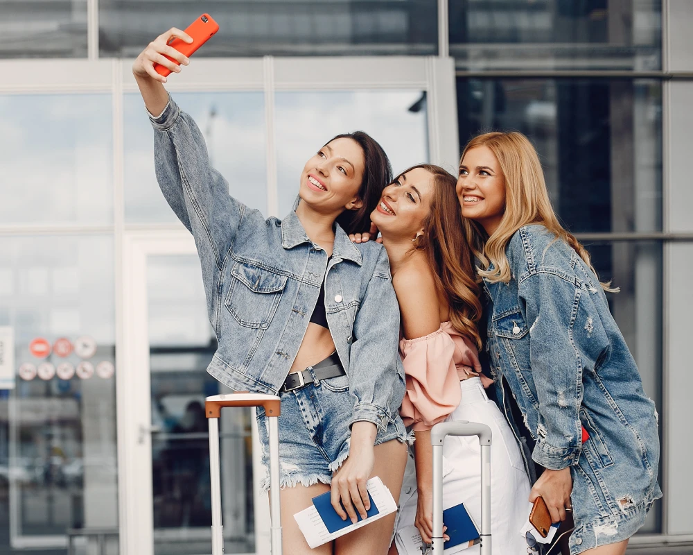 lightweight international travel luggage